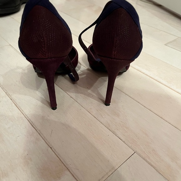 Stuart Weissman Suede Maroon Heels - Picture 3 of 3